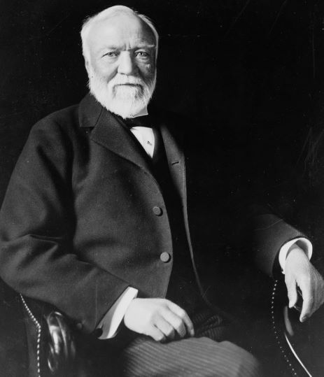 Andrew_Carnegie,_three-quarter_length_25mp